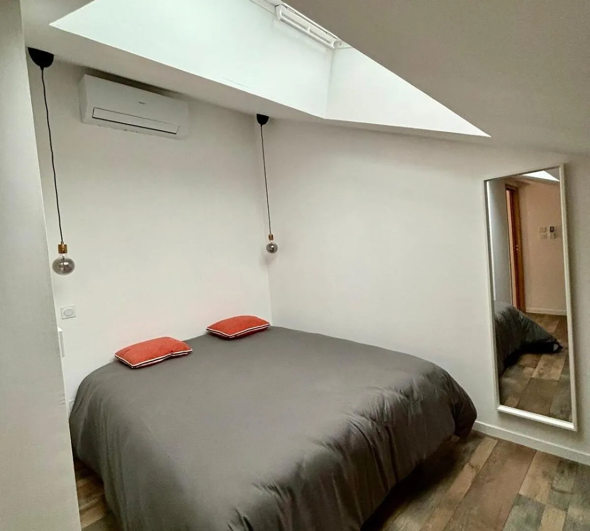 Jolie Maison En Centre Ville Avec Climatisation Grand Lit Double Arles